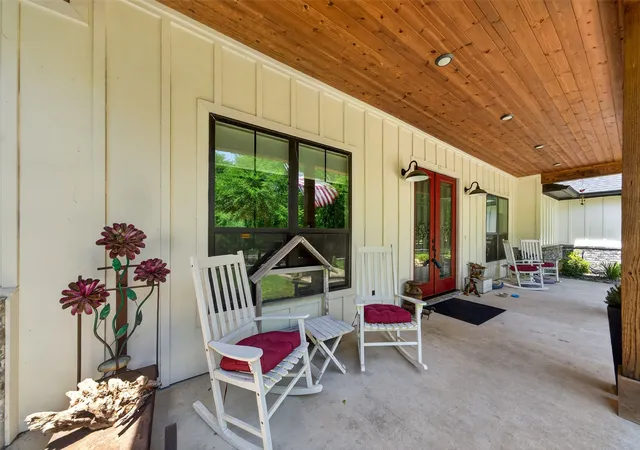 Homes for sale in Bullard, TX | 805 County Road 3802, Bullard, TX 75757 | MLS# 21254741