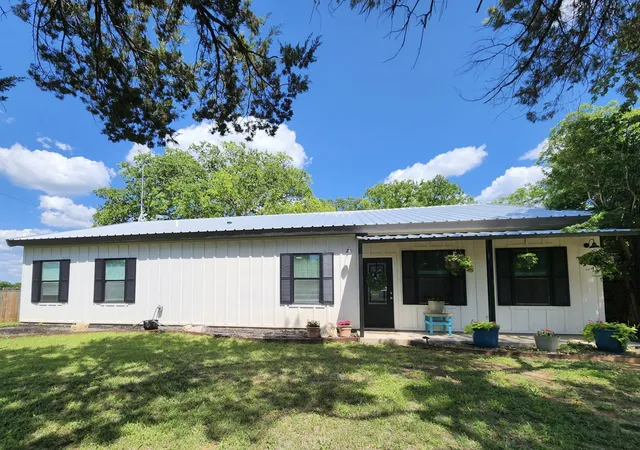 Homes for sale in Sidney, TX | 2055 Hwy 589, Sidney, TX 76474 | MLS# 21258920