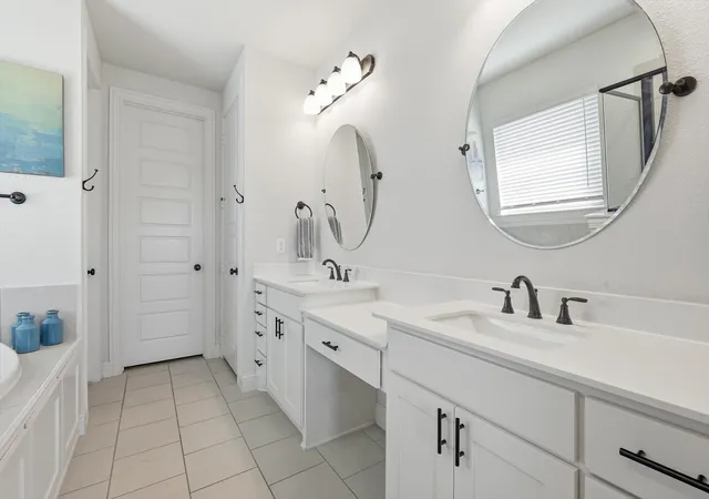 Photo 3 of Sale Pending at 3004 Chesterfield Ln, Venus, TX 76084 | MLS# 21258802 | Listing updated on 2026-07-15