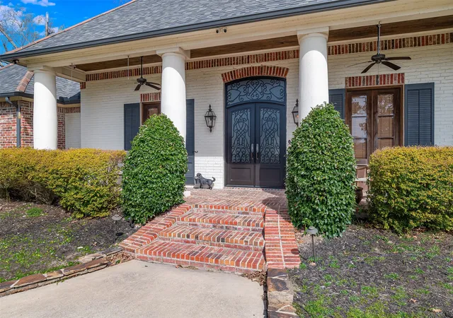 Photo 2 of Single family home for sale at 301 Easton Pvt Dr, Stonewall, LA 71078 | MLS# 21257254 | Listing updated on 2026-07-14