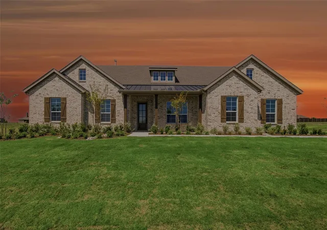 Photo 1 of Single family home for sale at 709 Water Side Dr, Van Alstyne, TX 75495 | MLS# 21259011 | Listing updated on 2026-10-07