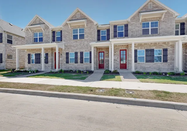 Photo 1 of Townhouse for sale at 1516 Starlight Trl, Mesquite, TX 75181 | MLS# 21259113 | Listing updated on 2026-08-21