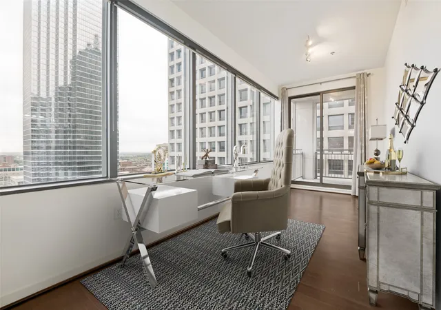 Homes for sale in Dallas, TX | 1200 Main St #1806, Dallas, TX 75202 | MLS# 21258018