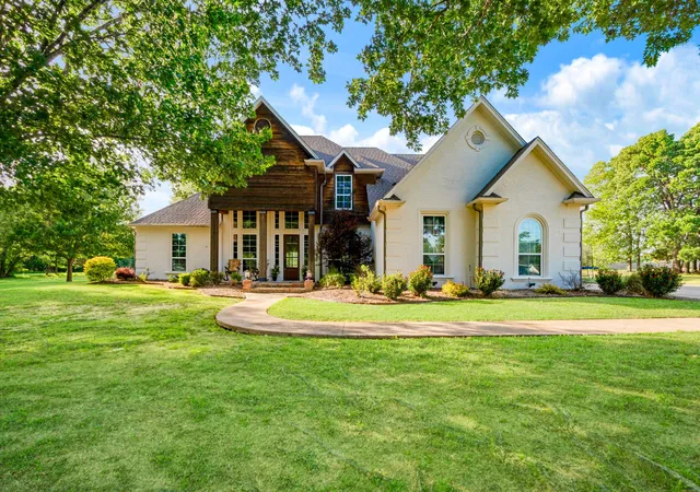 Photo 1 of Sale Pending at 3835 48th St Ne, Paris, TX 75462 | MLS# 21258793 | Listing updated on 2026-07-22