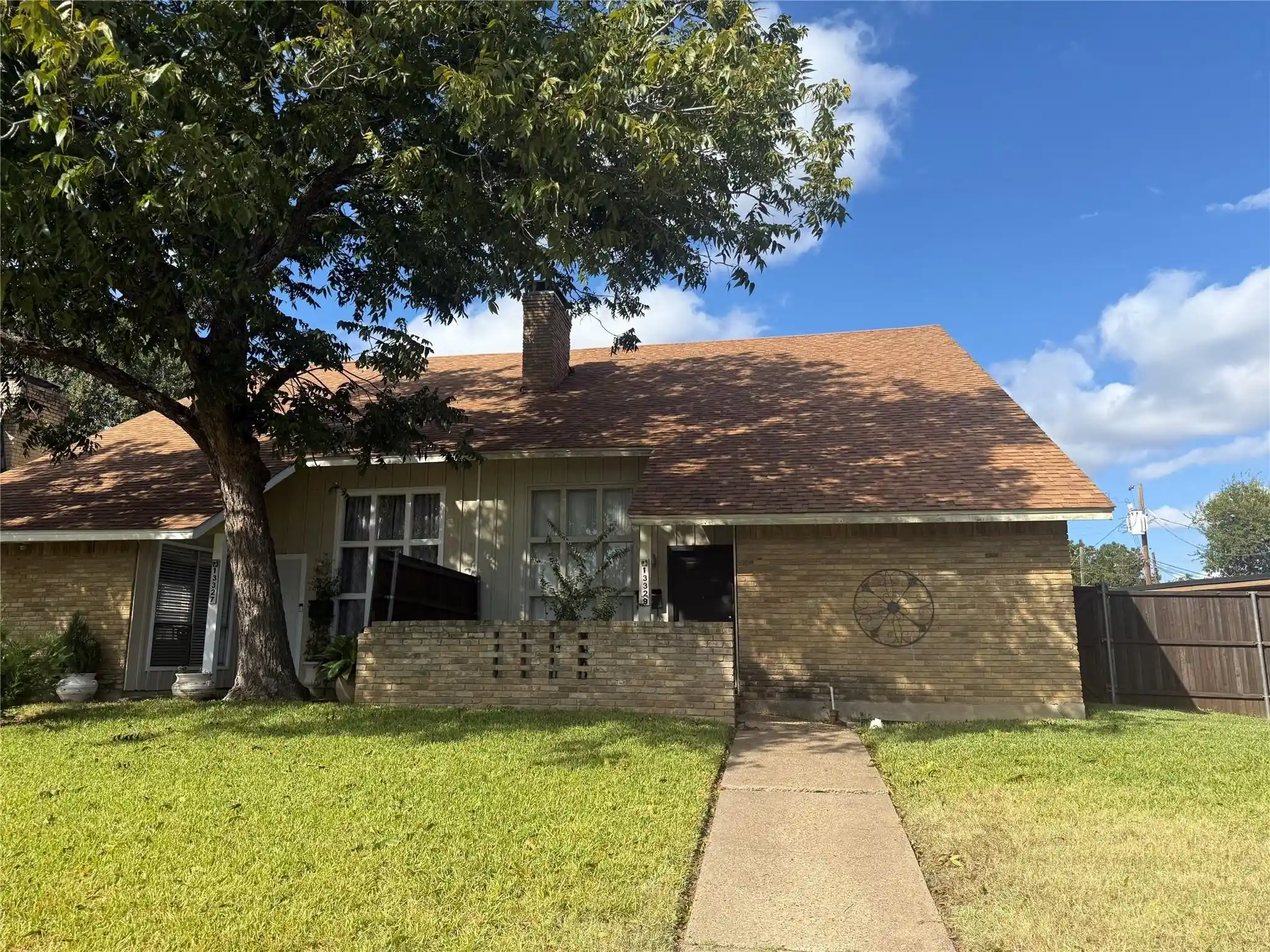 Photo 1 of Single family home for sale at 13329 Southview Ln, Dallas, TX 75240 | MLS# 21259169 | Listing updated on 2026-05-09