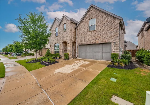 Homes for sale in Irving, TX | 126 Darbonne Ln, Irving, TX 75039 | MLS# 21258473