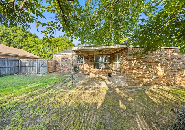 Homes for sale in Midlothian, TX | 905 Park Pl Blvd, Midlothian, TX 76065 | MLS# 21259175