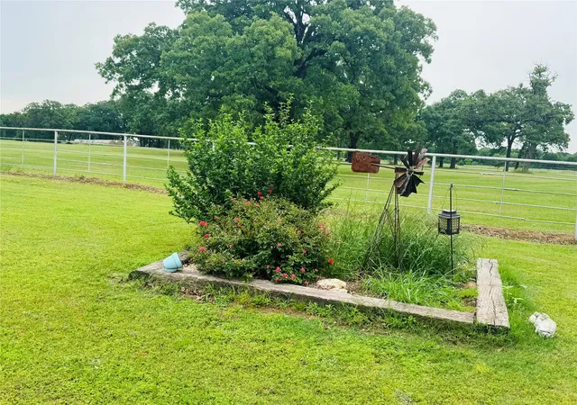 2nd image of 2031 E Fm 1396, Ivanhoe, TX 75447 | MLS# 21259339