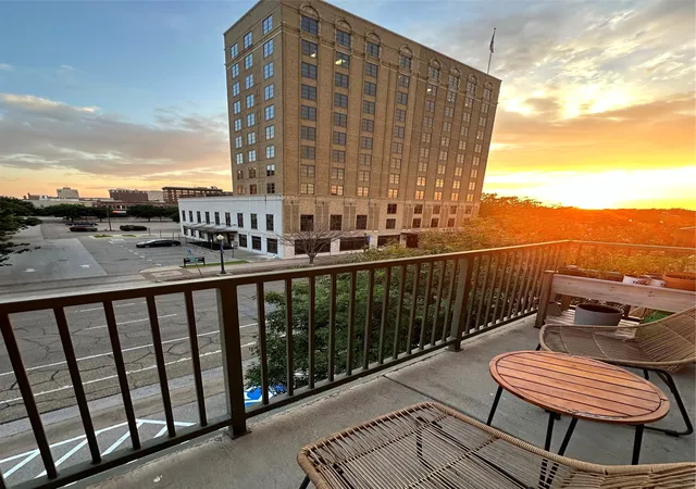 Homes for sale in Waco, TX | 330 Austin Avenue, Waco, TX 76701 | Houzeo