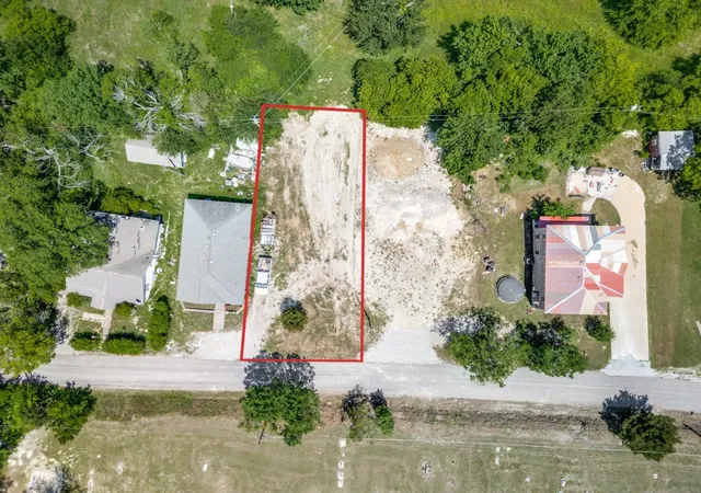 Photo 2 of Land for sale at Tbd E Fulton St, Van Alstyne, TX 75495 | MLS# 21254532 | Listing updated on 2026-10-07