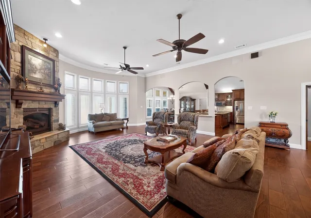Photo 3 of Single family home for sale at 128 Whispering Winds Dr, Gunter, TX 75058 | MLS# 21239638 | Listing updated on 2026-08-13