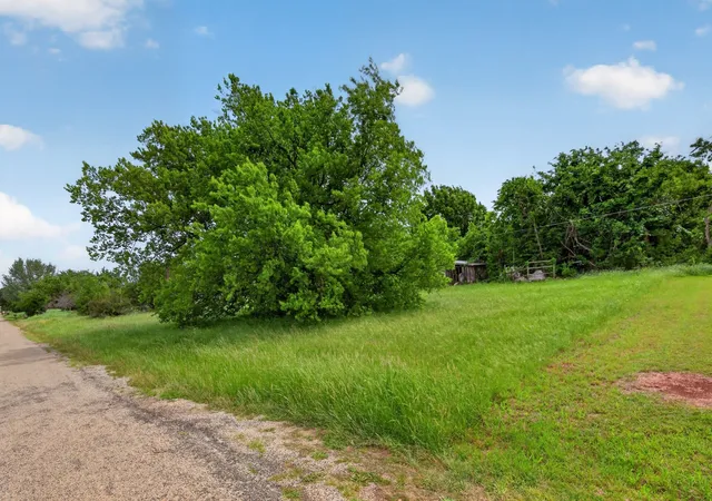Photo 3 of Land for sale at 5429 Highview Dr, Granbury, TX 76048 | MLS# 21259524 | Listing updated on 2026-07-23