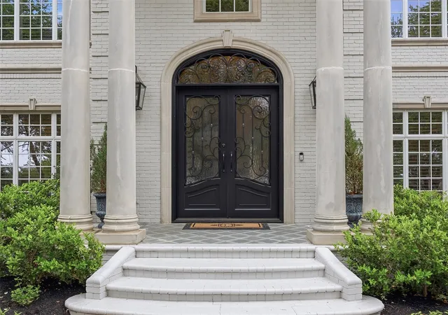 Photo 2 of Mansion for sale at 6609 Sahalee Dr, Fort Worth, TX 76132 | MLS# 21259075 | Listing updated on 2026-08-28