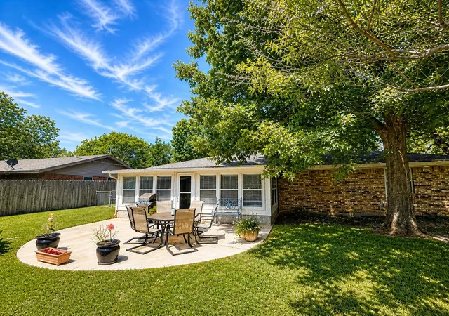 Homes for sale in Bowie, TX | 1207 Friona St, Bowie, TX 76230 | MLS# 21259550