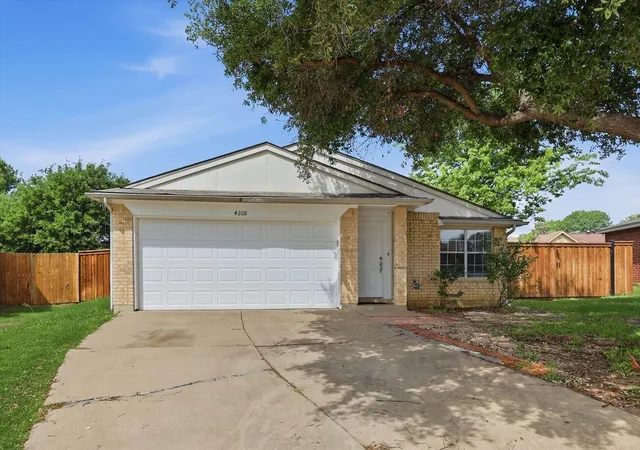 Photo 1 of Single family home for sale at 4208 Ocho Rios Dr, Fort Worth, TX 76137 | MLS# 21257026 | Listing updated on 2026-08-26