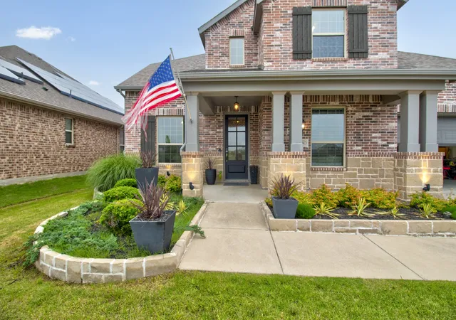 Photo 1 of Sale Pending at 2504 Lakeside Dr, Providence Village, TX 76227 | MLS# 21248294 | Listing updated on 2026-08-17