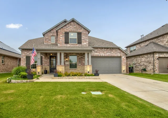 Photo 3 of Sale Pending at 2504 Lakeside Dr, Providence Village, TX 76227 | MLS# 21248294 | Listing updated on 2026-08-17