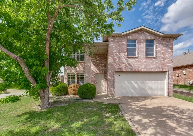 Homes for sale in Garland, TX | 1301 Mill Crossing, Garland, TX 75040 | MLS# 21259419