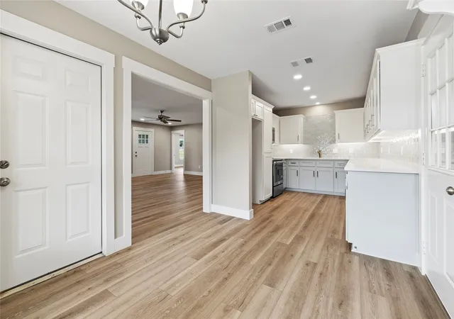 Photo 3 of Single family home for sale at 5580 County Road 3704, Athens, TX 75752 | MLS# 21259667 | Listing updated on 2026-07-14