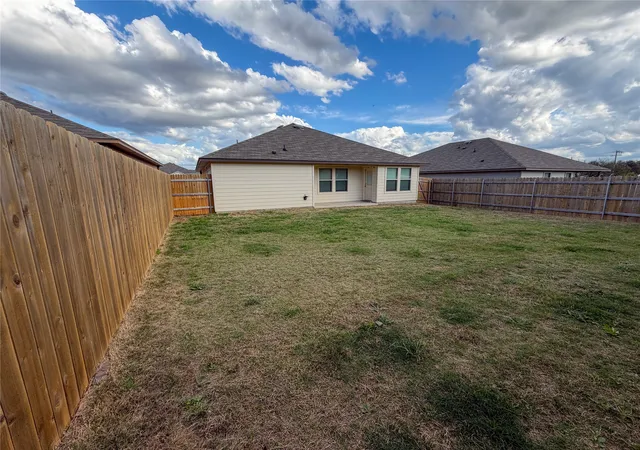 25th image of 1036 Chambray Dr, Troy, TX 76579 | MLS# 21259585
