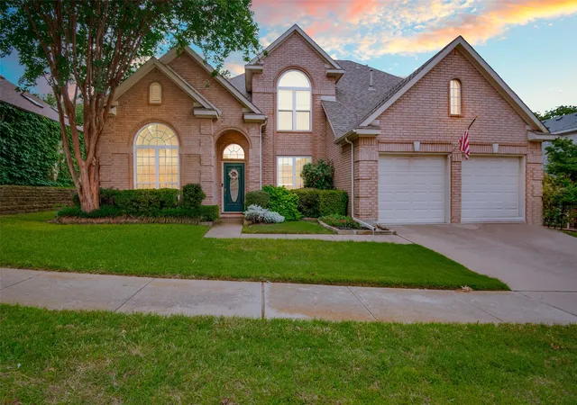 Homes for sale in Bedford, TX | 3813 Cherokee Dr, Bedford, TX 76021 | MLS# 21257568