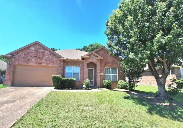 Homes for sale in Dallas, TX | 953 Hannah Wy, Dallas, TX 75253 | MLS# 21259800