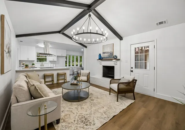 Photo 1 of Single family home for sale at 2524 Glen Lea Dr, Irving, TX 75062 | MLS# 21259886 | Listing updated on 2026-09-03