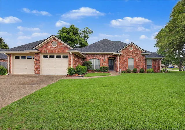 2nd image of 1334 Whitehall, Bossier City, LA 71112 | MLS# 21259937