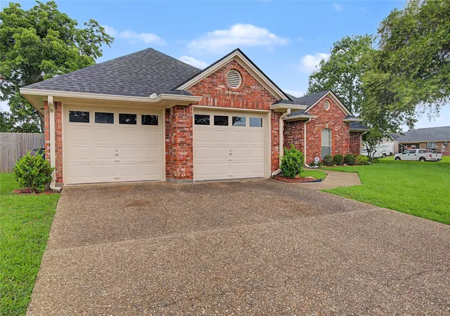 3rd image of 1334 Whitehall, Bossier City, LA 71112 | MLS# 21259937