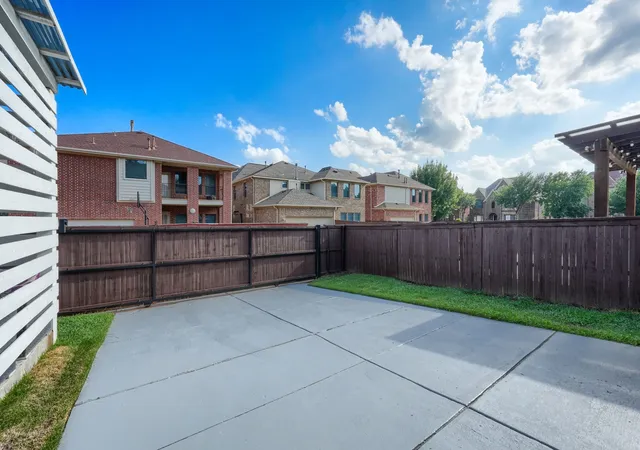 Homes for sale in Irving, TX | 2246 Longview Rd, Irving, TX 75063 | MLS# 21253184