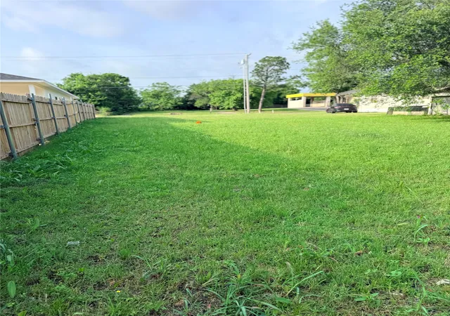 Photo 1 of Land for sale at 3936 Lee St, Greenville, TX 75401 | MLS# 21260014 | Listing updated on 2026-08-28
