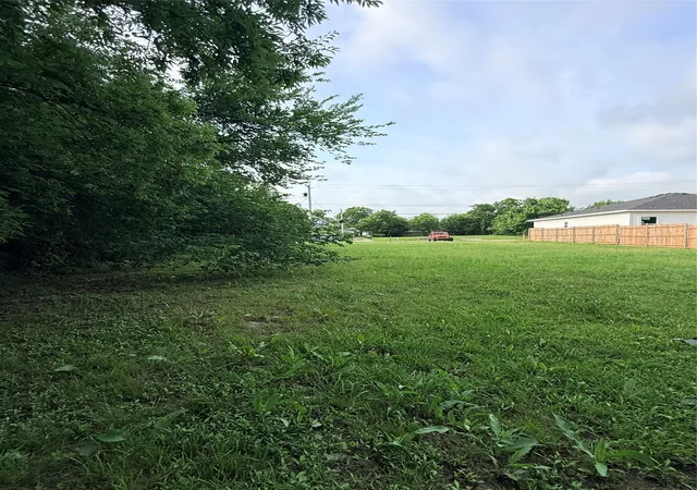 Photo 3 of Land for sale at 3932 Lee St, Greenville, TX 75401 | MLS# 21260025 | Listing updated on 2026-08-28