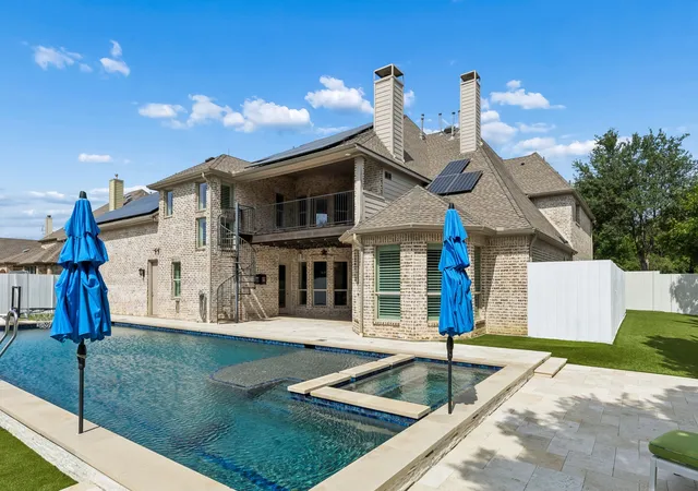 Photo 3 of Sale Pending at 11194 Parliament Ln, Frisco, TX 75035 | MLS# 21247306 | Listing updated on 2026-09-07