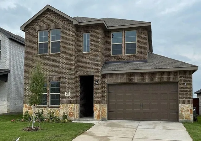 Photo 1 of Single family home for sale at 209 Van Horn Dr, Terrell, TX 75160 | MLS# 21260114 | Listing updated on 2026-09-18