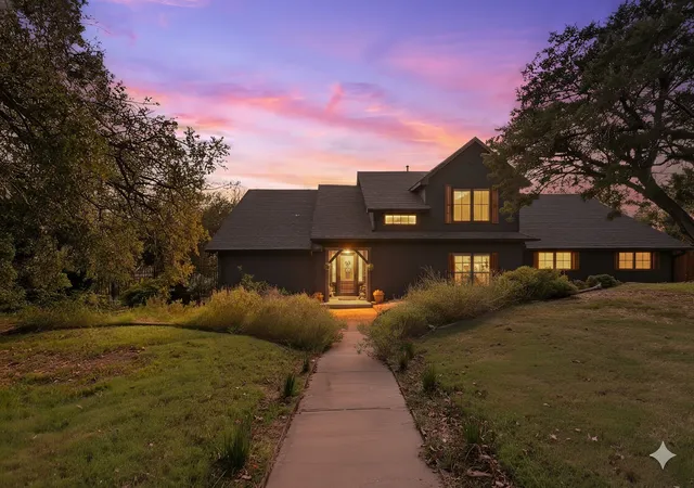 Photo 2 of Single family home for sale at 1206 Sierra Vista Dr, Granbury, TX 76048 | MLS# 21260108 | Listing updated on 2026-07-15