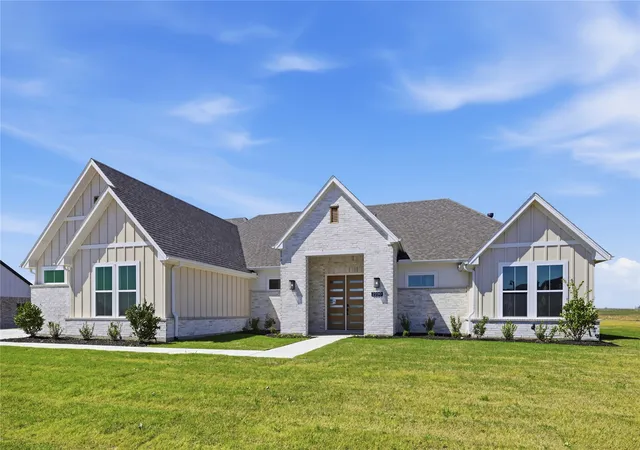 Photo 1 of Single family home for sale at 2230 Tutt Trl, Waxahachie, TX 75167 | MLS# 21259354 | Listing updated on 2026-10-05