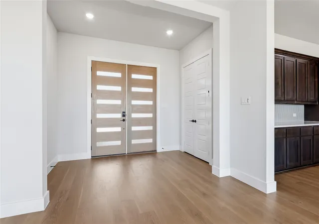 Photo 2 of Single family home for sale at 2230 Tutt Trl, Waxahachie, TX 75167 | MLS# 21259354 | Listing updated on 2026-10-05