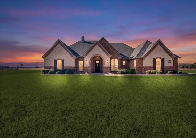 Homes for sale in Talty, TX | 10055 Dorsett Dr, Talty, TX 75126 | MLS# 21260283