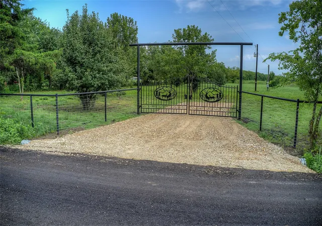 Homes for sale in Brookston, TX | 868 County Road 23940, Brookston, TX 75421 | MLS# 21260333