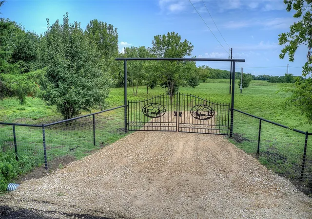 Homes for sale in Brookston, TX | 868 County Road 23940, Brookston, TX 75421 | MLS# 21260333