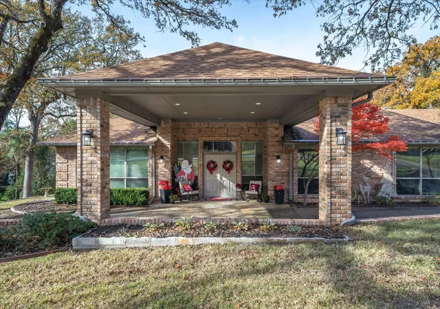 Homes for sale in Hideaway, TX | 318 Crestview Ln, Hideaway, TX 75771 | MLS# 21260355