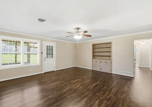 Homes for sale in Jacksboro, TX | 117 Bryan St, Jacksboro, TX 76458 | MLS# 21259183