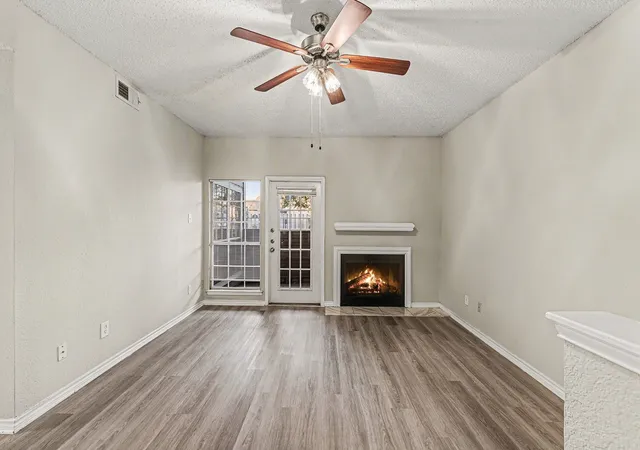 4th image of 3607 W Northgate Dr, Irving, TX 75062