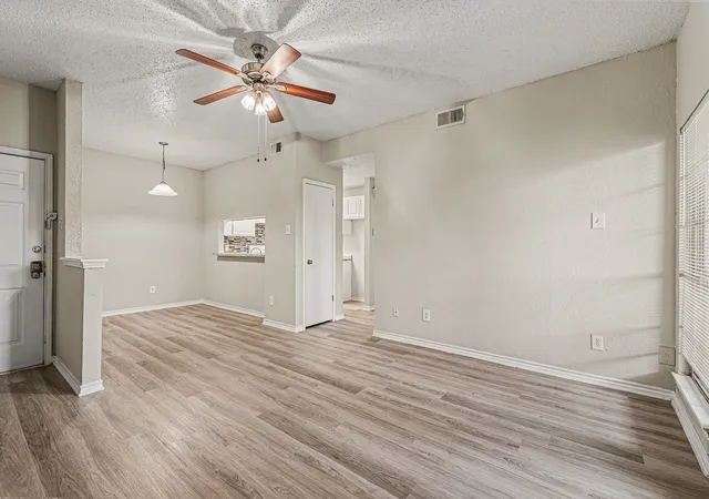 5th image of 3607 W Northgate Dr, Irving, TX 75062
