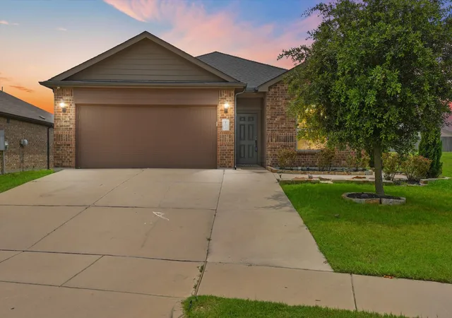 Homes for sale in Venus, TX | 103 Alamo Wy, Venus, TX 76084 | MLS# 21260547