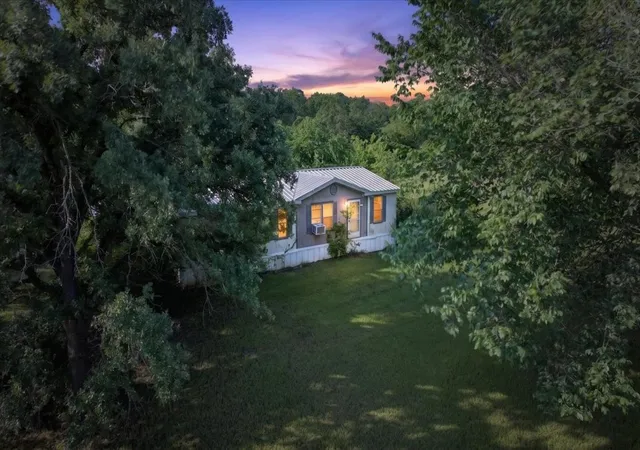 Photo 3 of Manufactured home for sale at 700 Kim Ct, Cleburne, TX 76031 | MLS# 21260846 | Listing updated on 2026-07-21