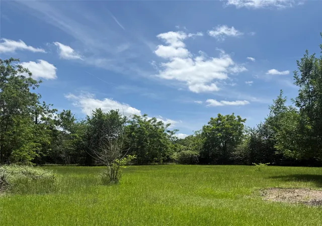 Photo 3 of Manufactured home for sale at 700 Kim Ct, Cleburne, TX 76031 | MLS# 21260846 | Listing updated on 2026-07-21