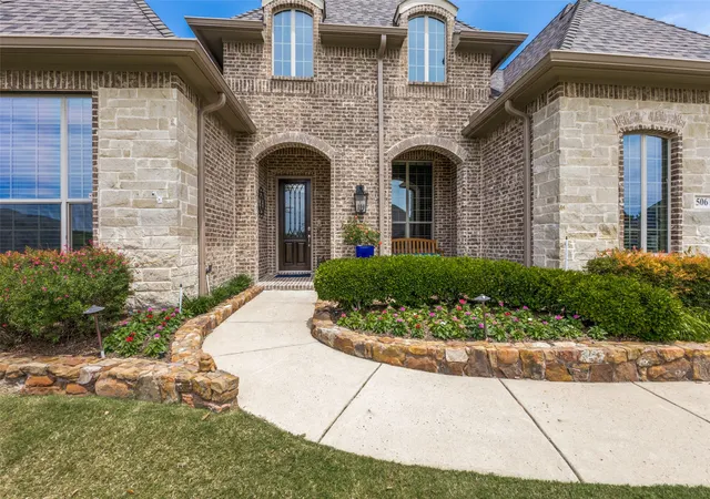 Photo 3 of Sale Pending at 506 Life Spring Dr, Rockwall, TX 75087 | MLS# 21259818 | Listing updated on 2026-08-25