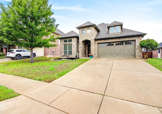 Homes for sale in Burleson, TX | 1227 Belle Meade Wy, Burleson, TX 76028 | MLS# 21259551