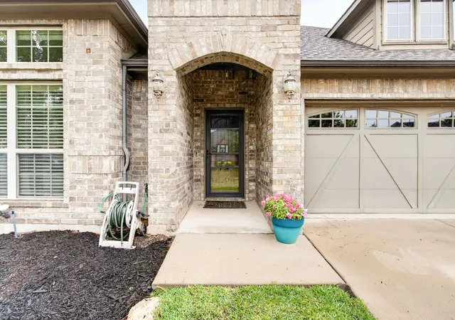 Homes for sale in Burleson, TX | 1227 Belle Meade Wy, Burleson, TX 76028 | MLS# 21259551